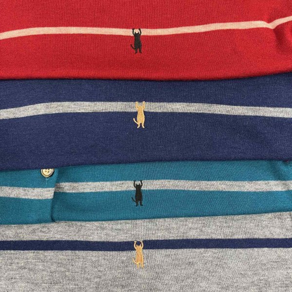 画像3: 猫刺繍入りフード付きプルオーバー (3)