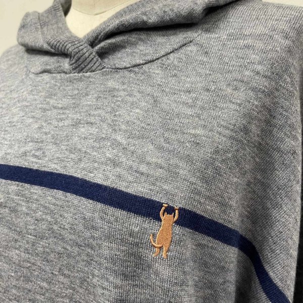 画像11: 猫刺繍入りフード付きプルオーバー (11)