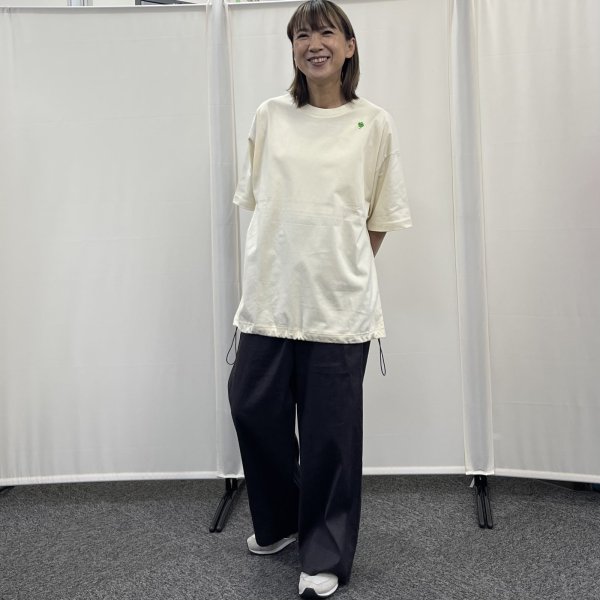画像5: クローバー刺繍入り　裾ドローストリングス　ＢIGＴシャツ (5)