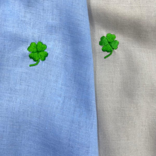 画像12: クローバー刺繡入り　ラウンドシャツ (12)