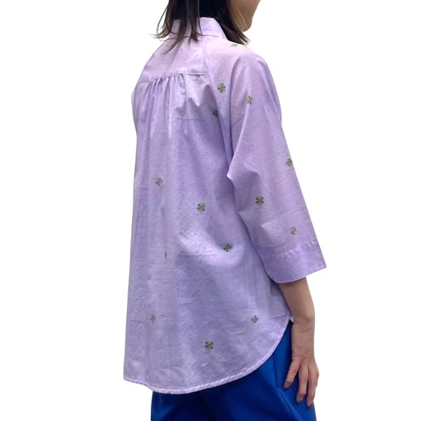 画像5: レース＆クローバー刺繡プリント　ラグランシャツ (5)