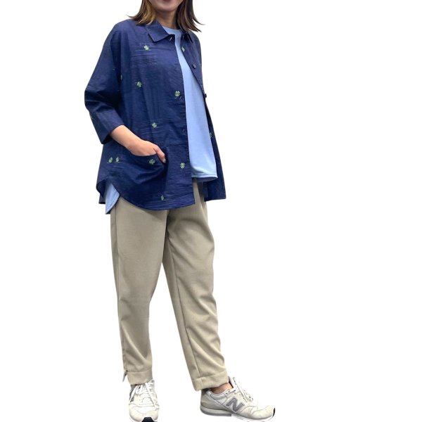 画像12: レース＆クローバー刺繡プリント　ラグランシャツ (12)