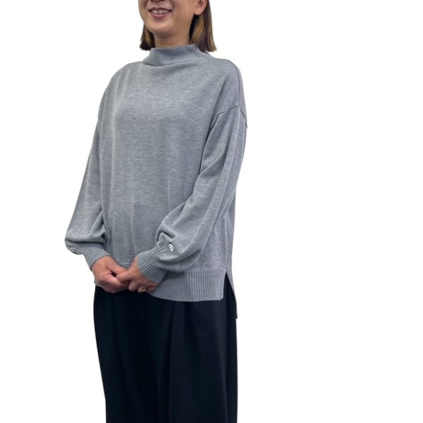 画像2: 抗菌、発熱、刺繍入りボトルネックプルオーバー (2)